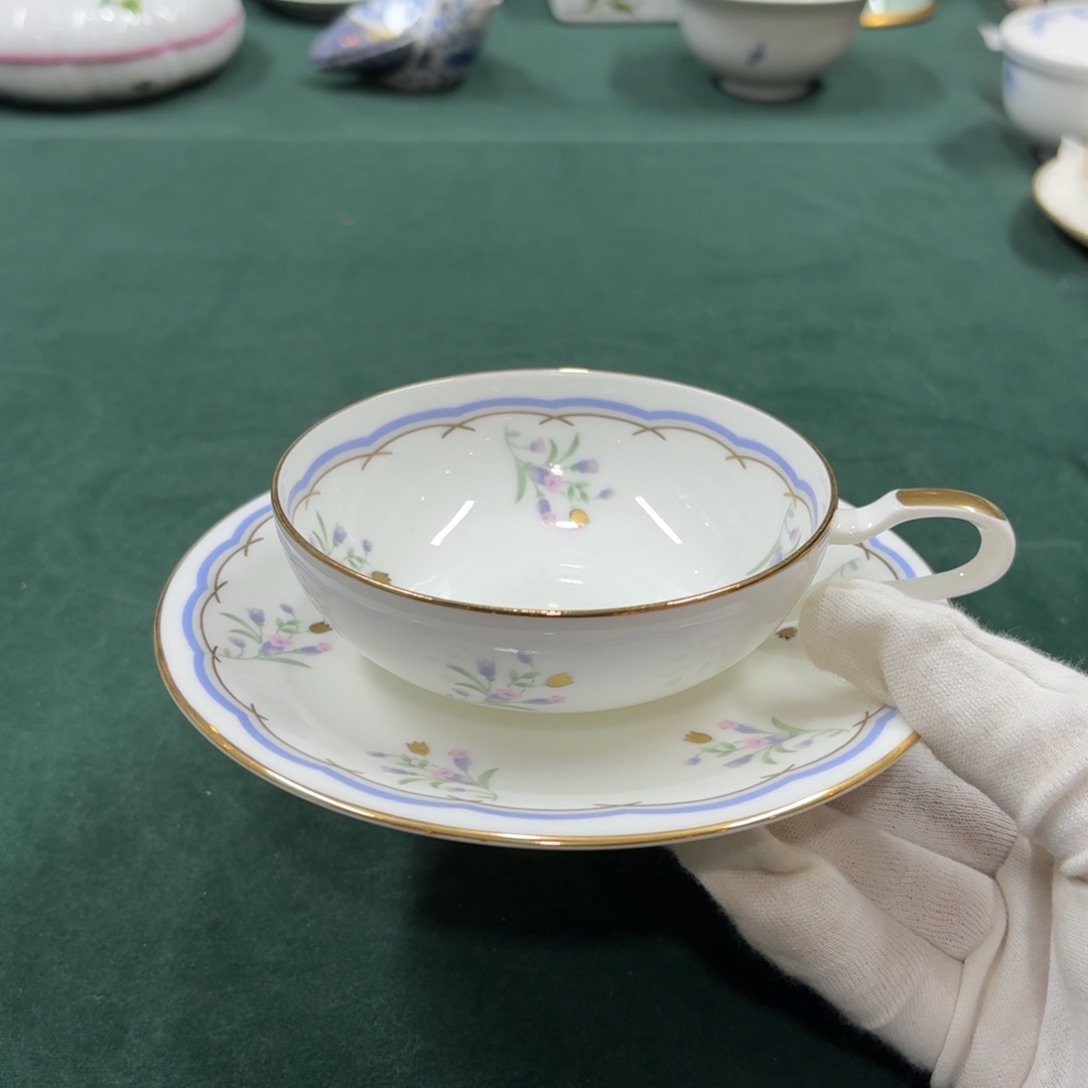 摆件全是大漂亮瓷器啊美美哒