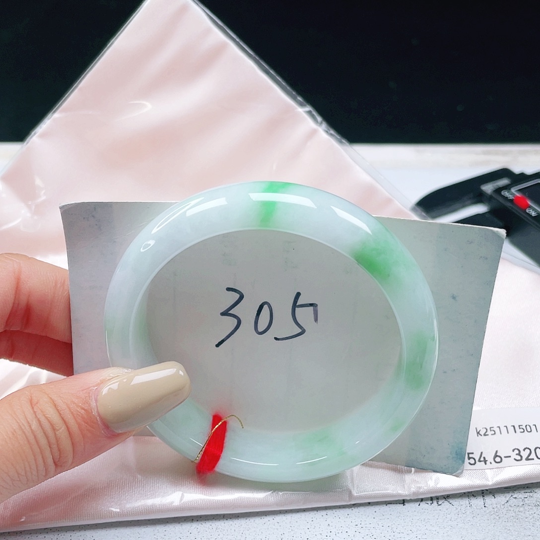 翡翠未镶嵌手镯54+正圈