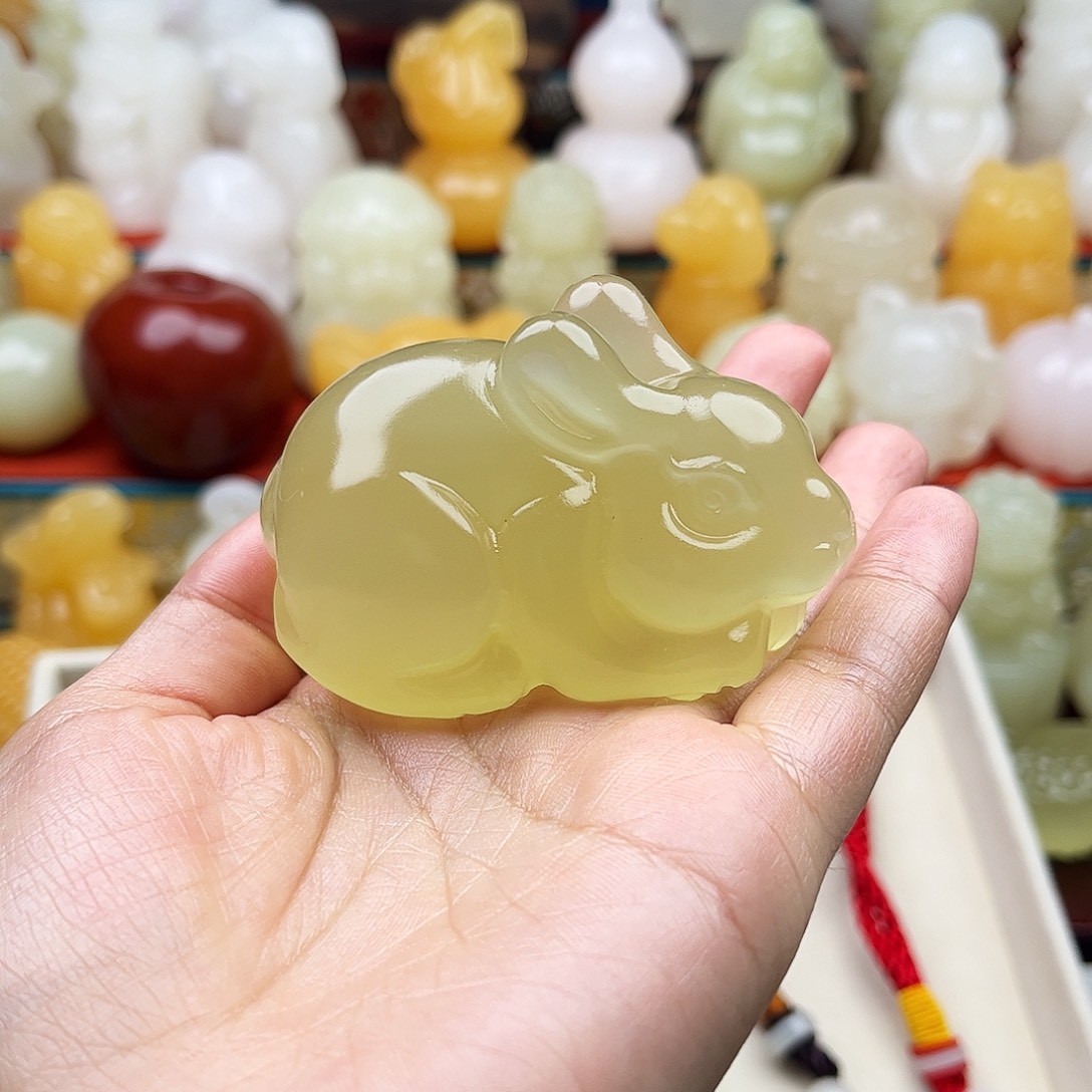 ****石材兔子手把摆件