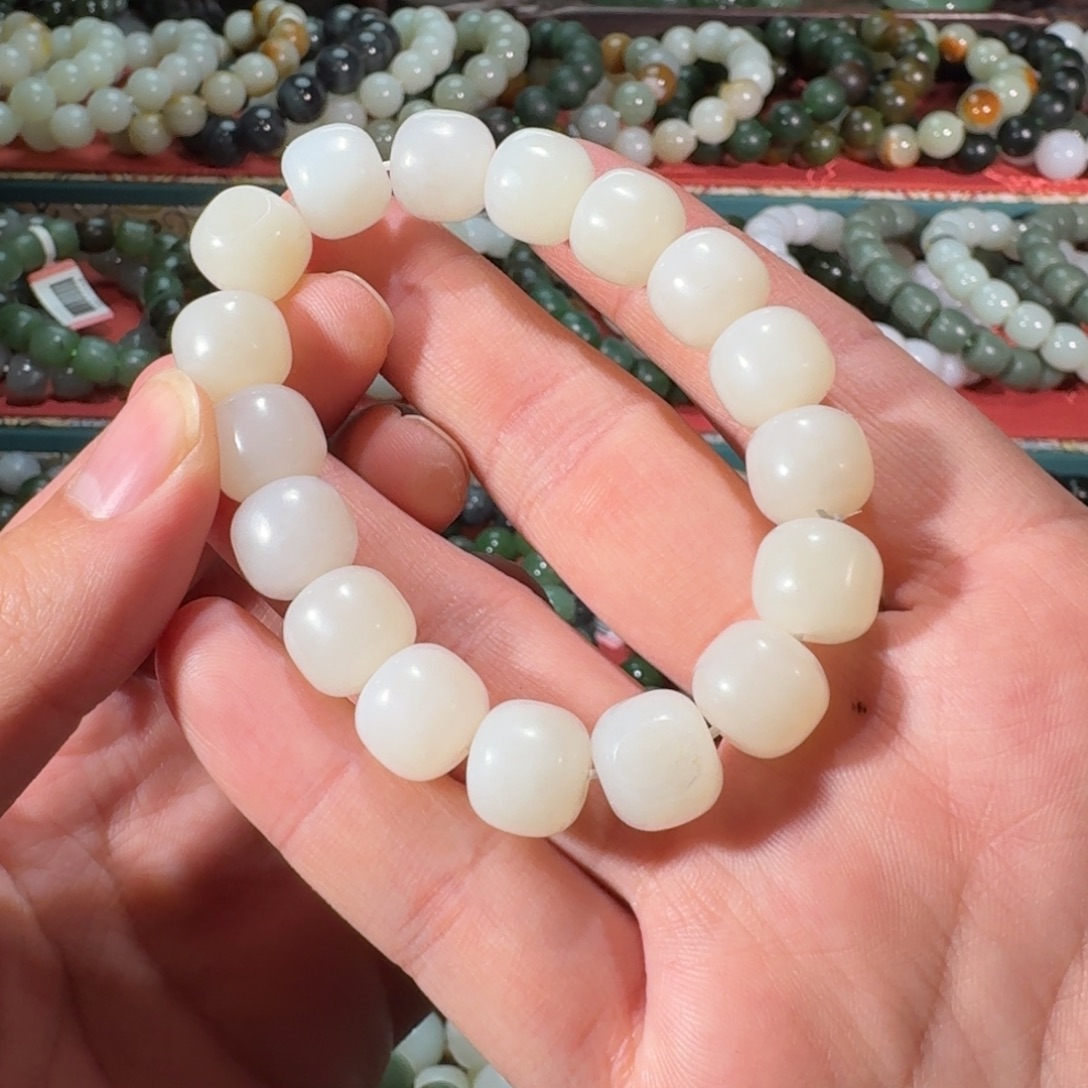 和田玉未镶嵌手链