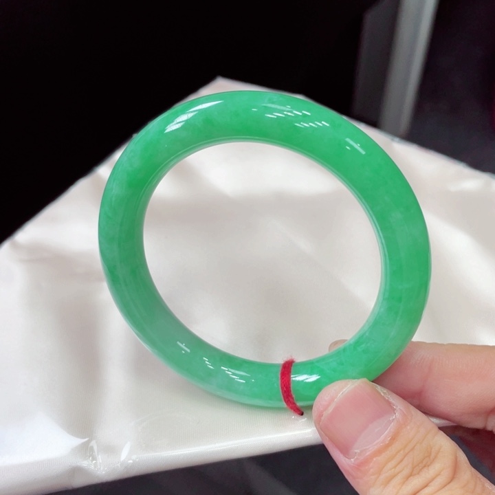 未镶嵌手镯翡翠翡翠