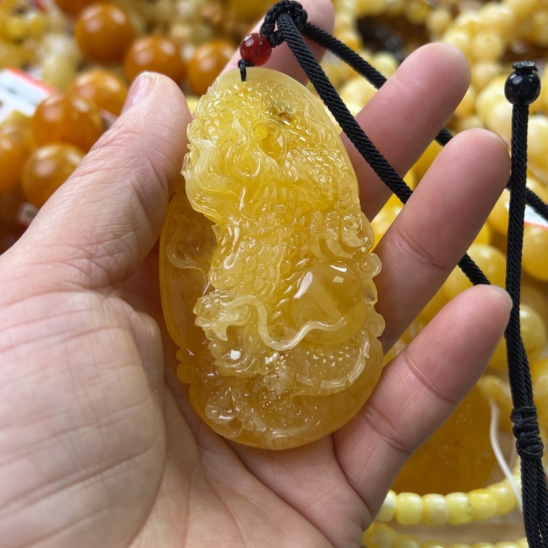 琥珀珠宝奇石未镶嵌