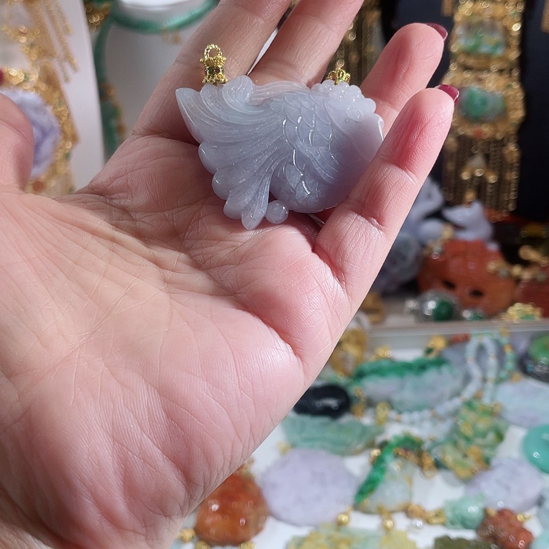 翡翠颈饰未镶嵌翡翠紫色鱼