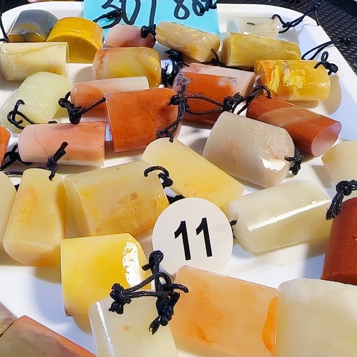 青田石印石老挝石椭圆随形印章31个88元，尺寸2-3多公分