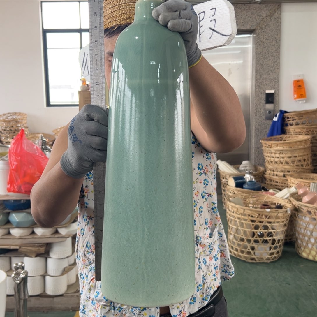 摆件103 号高中低温陶瓷工艺瓶（部分微瑕）