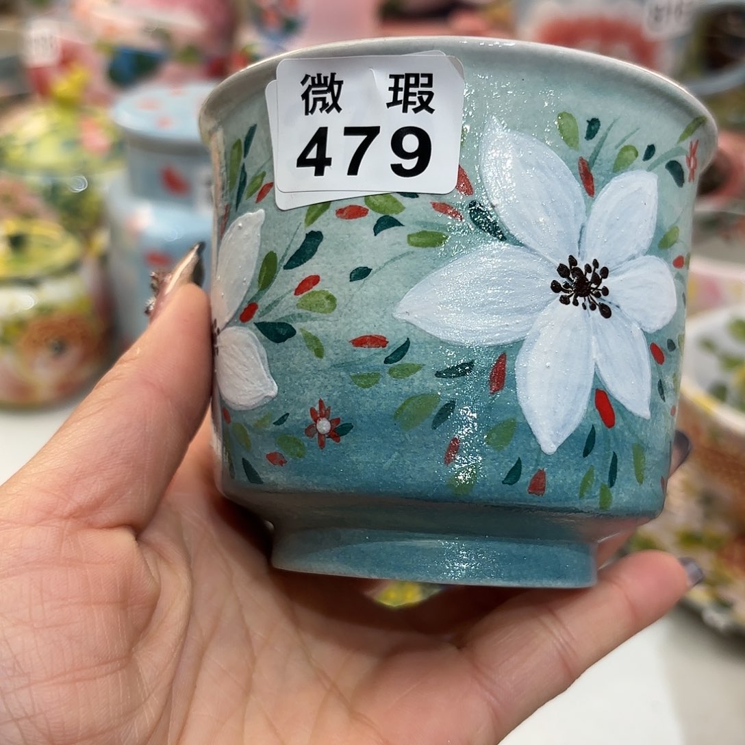 瓷片在这个充满生机又