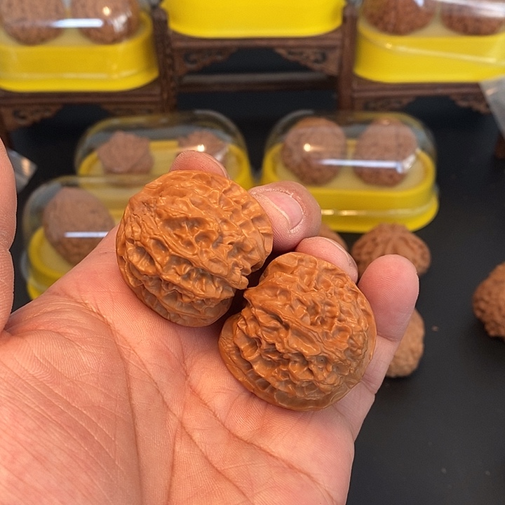 文玩核桃吊坠38尺，苹果园