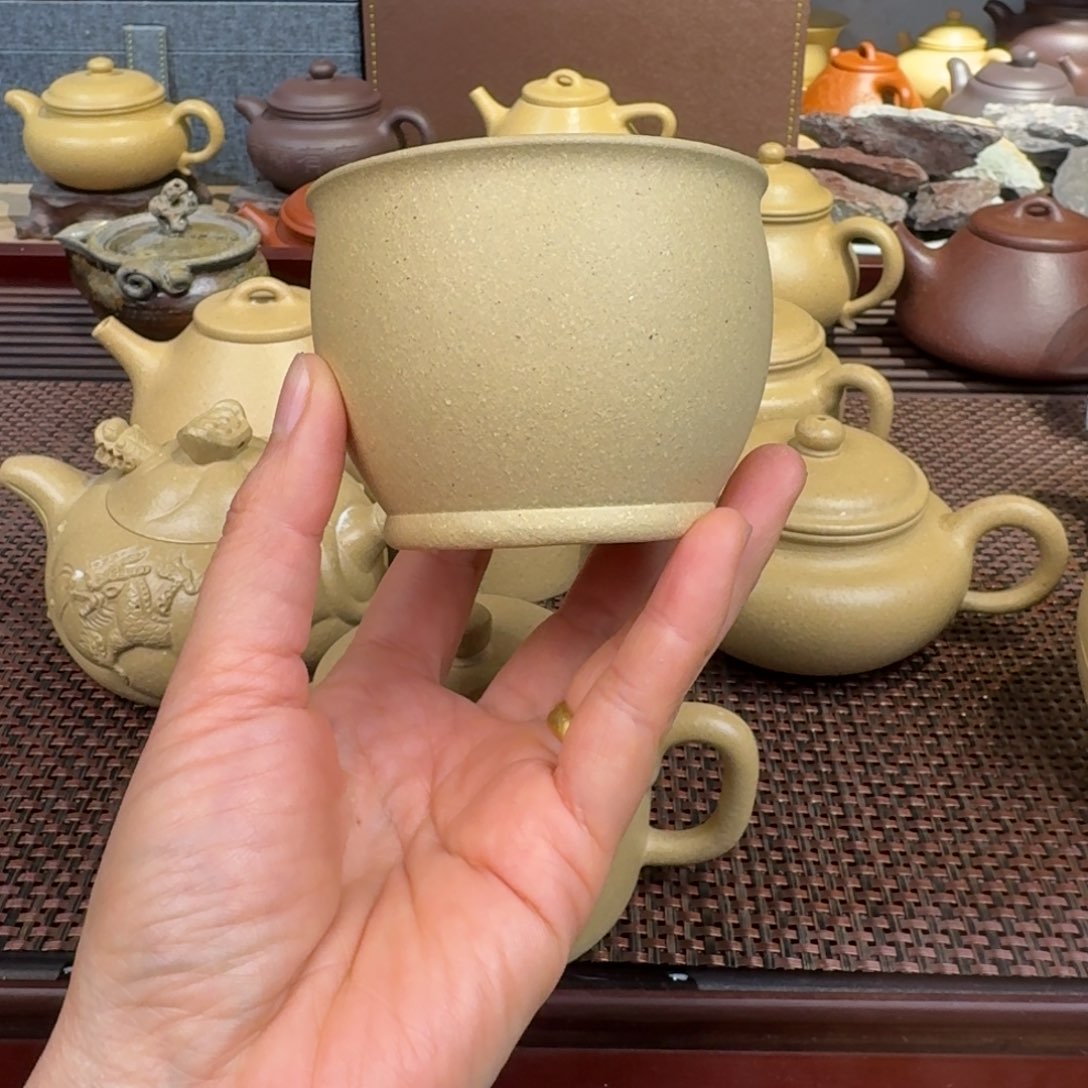 本山绿泥茶壶150毫升左右
