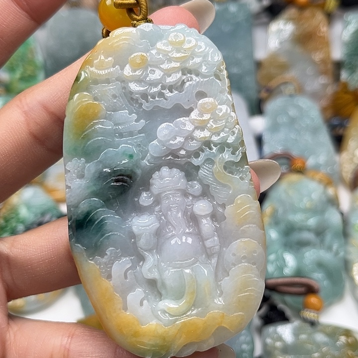 翡翠未镶嵌颈饰财神