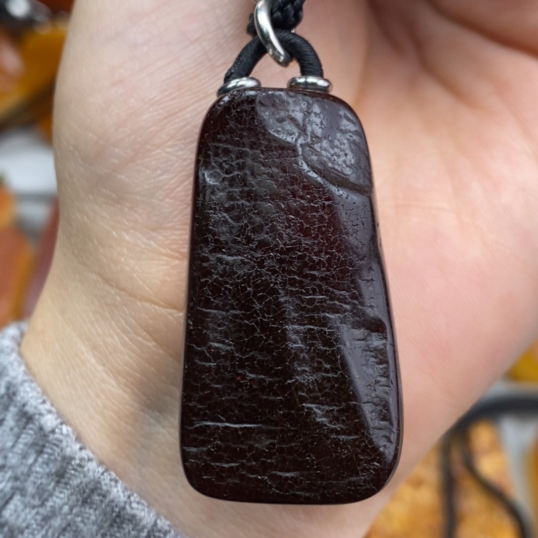 琥珀吊坠(赠链)未镶嵌