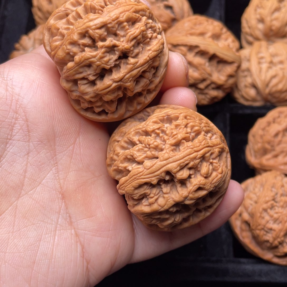 秦岭山脉文玩核桃