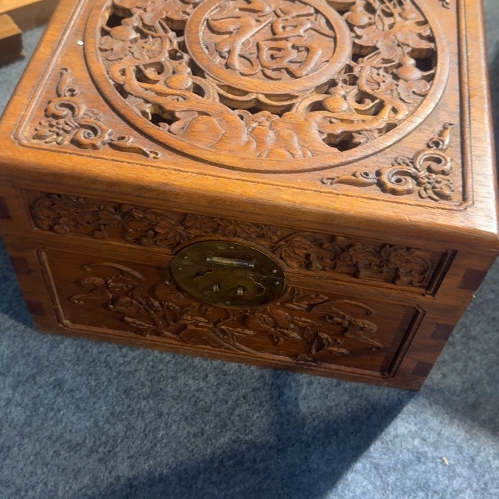 贡木箱的的的的的的