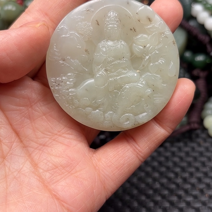 和田玉颈饰未镶嵌