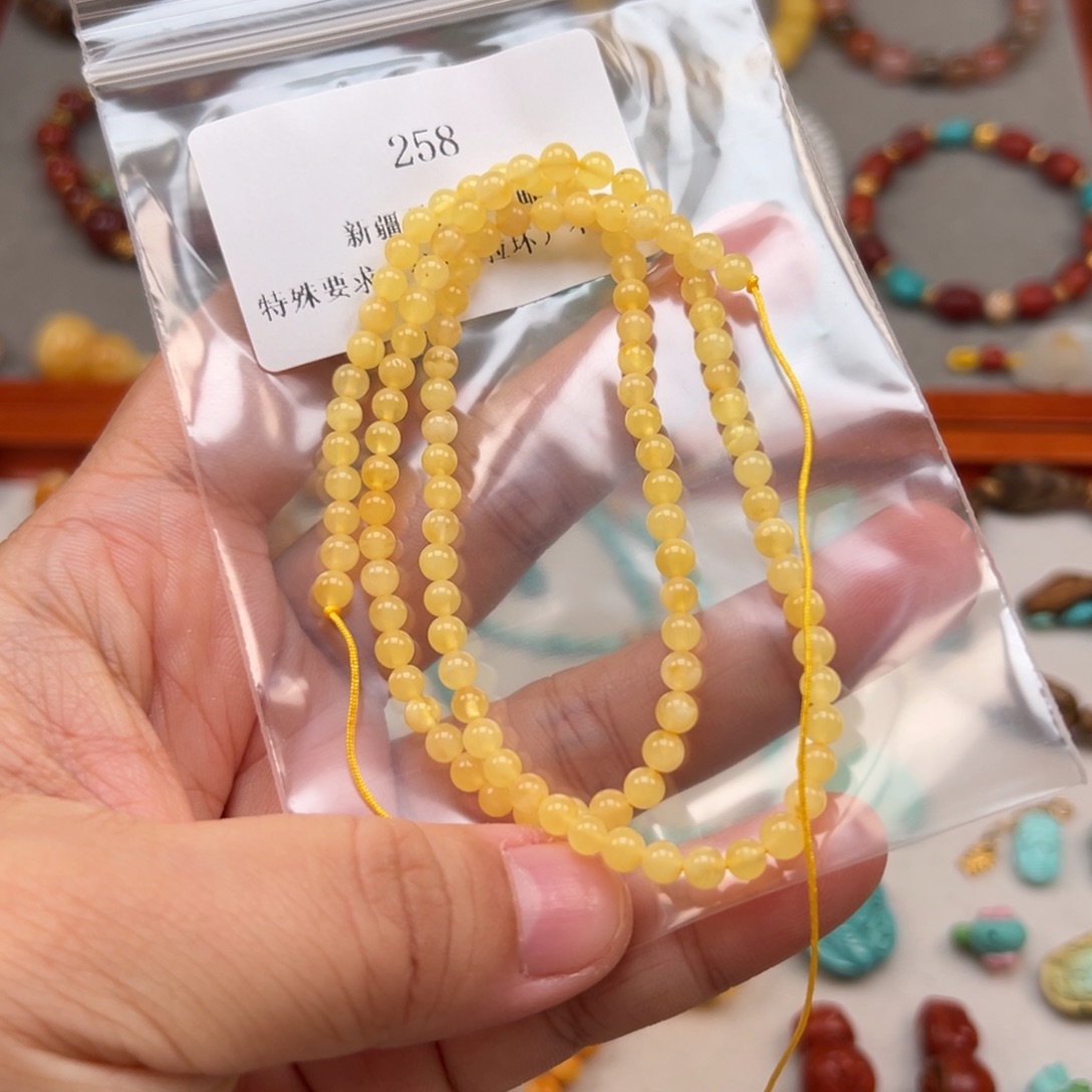琥珀未镶嵌吊坠(不含链)
