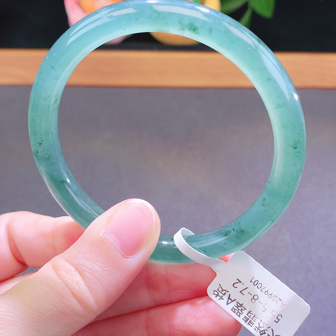 翡翠未镶嵌手镯天然翡翠