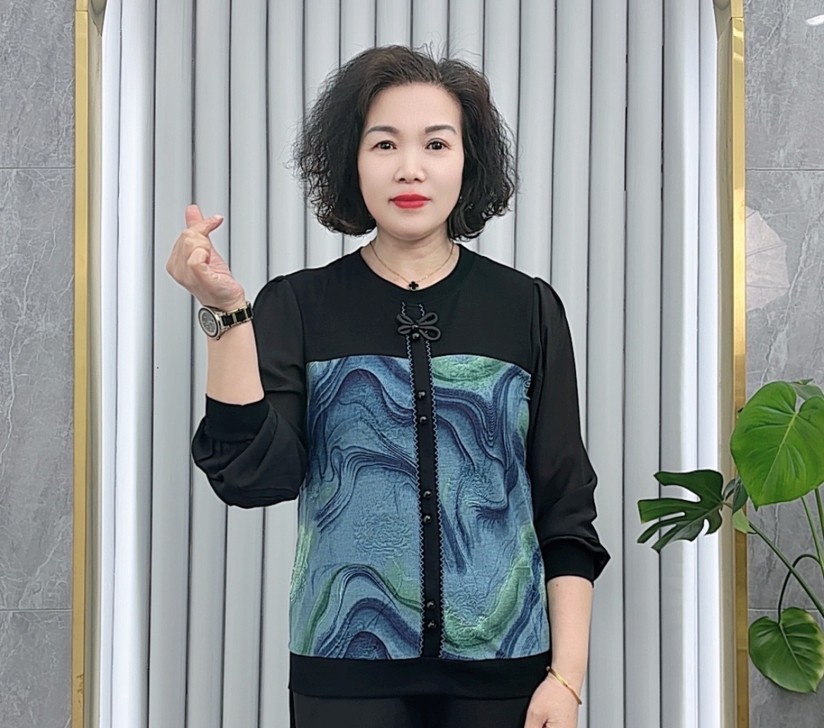 妈妈装春季新款圆领拼接蝴蝶结宽松显瘦中老年女装长袖上衣