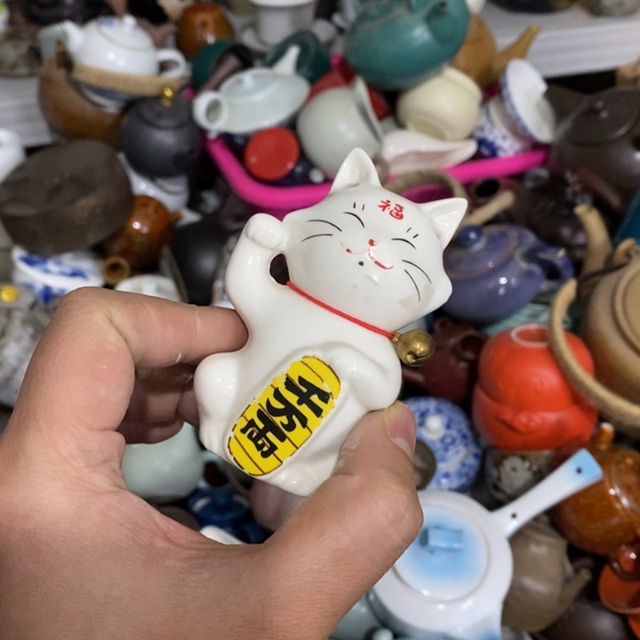 陶瓷艺术品及陶瓷壶