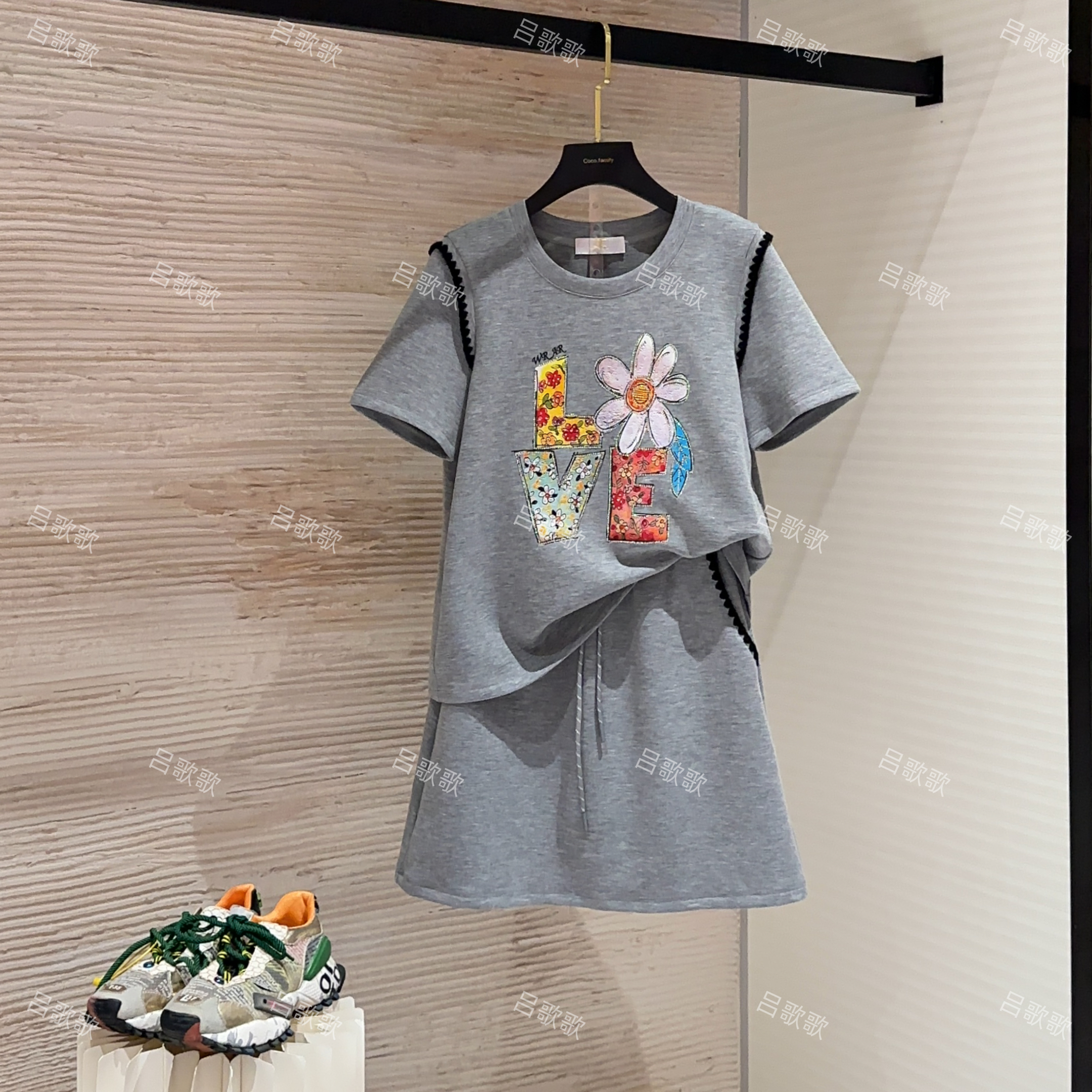 【宠粉价】英文LOVE向日葵刺绣卡通休闲套装百搭休闲两件套JC-A3441