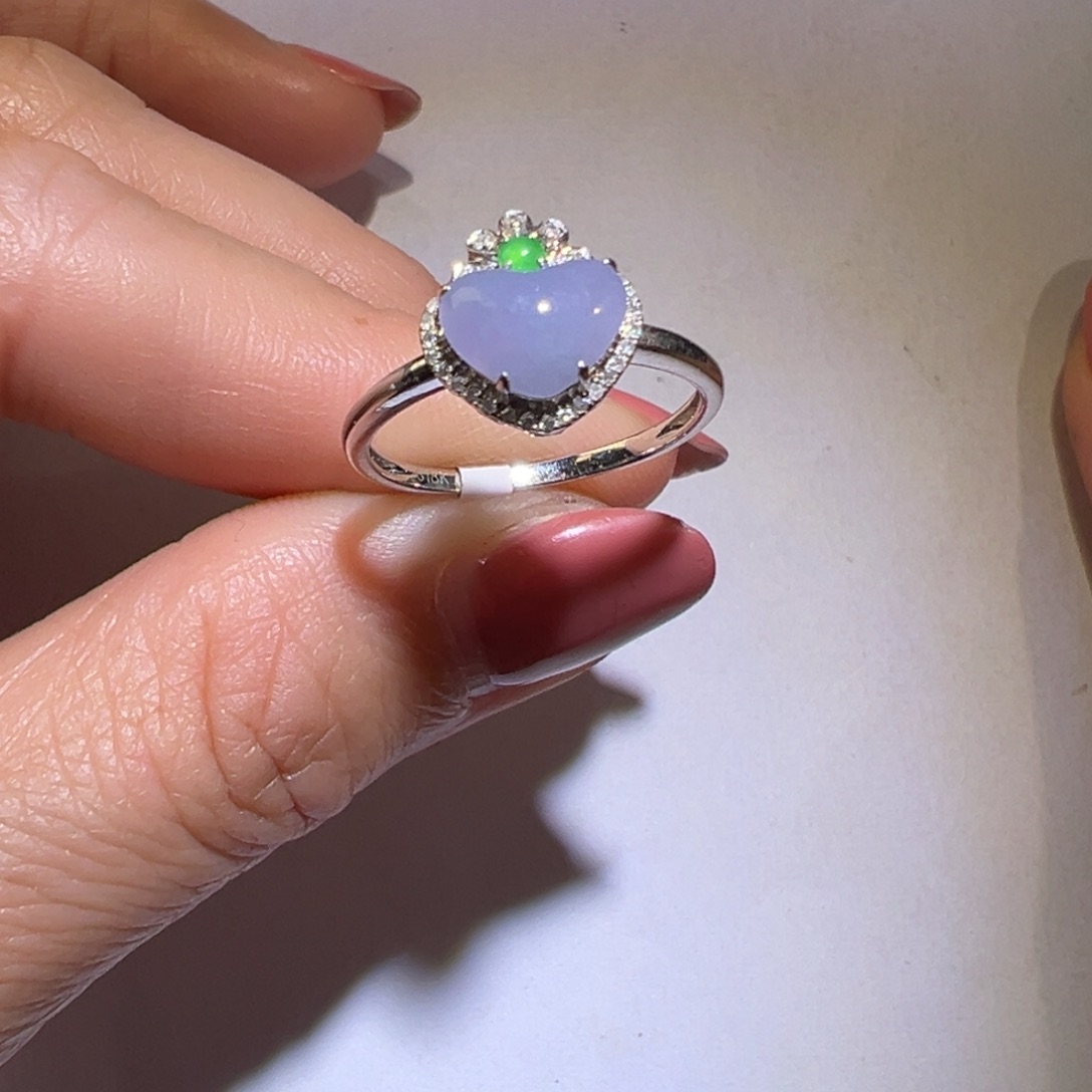 翡翠颈饰18K金镶嵌戒指