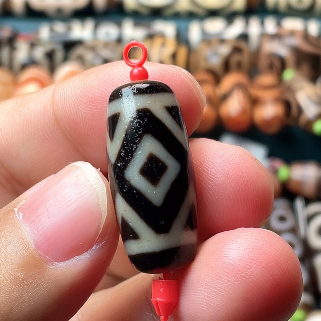 玛瑙/玉髓未镶嵌颈饰高油金刚三