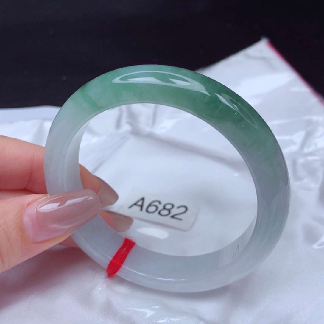 翡翠手镯未镶嵌手镯55