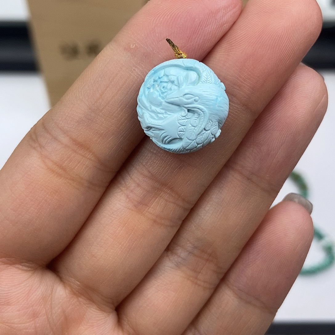 绿松石未镶嵌珠宝奇石