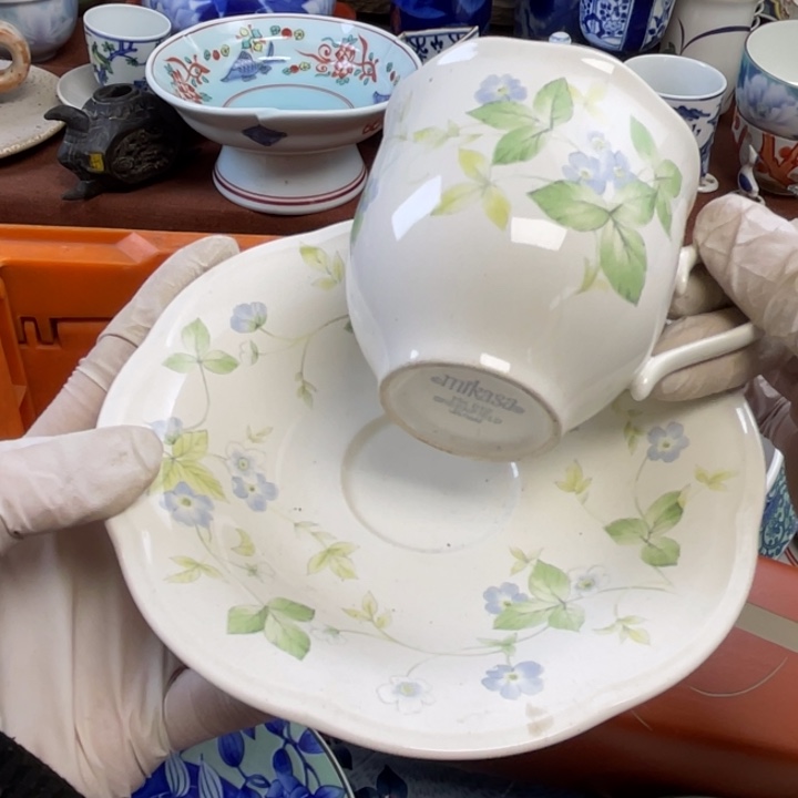 陶他家瓷器真美…开播了