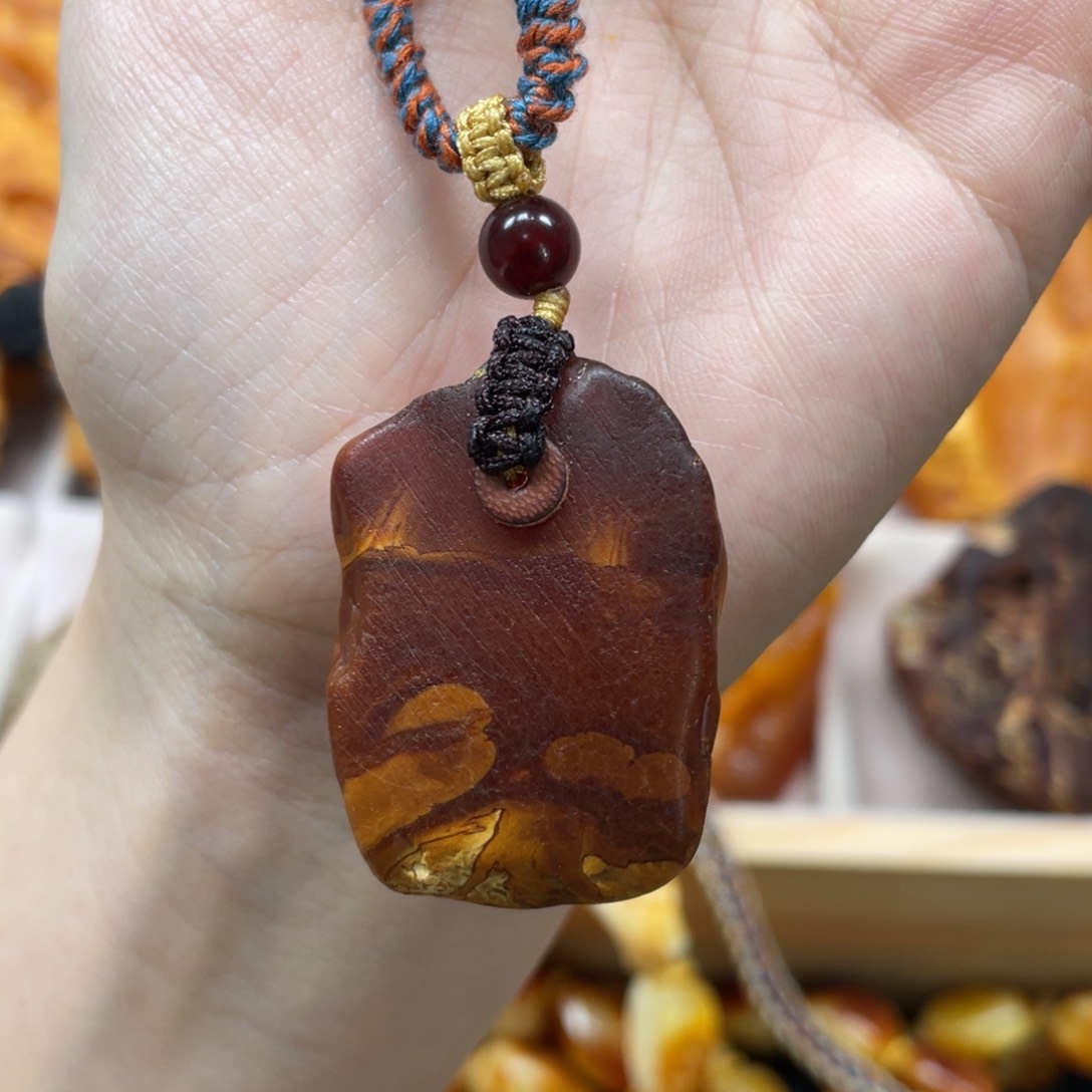 琥珀珠宝奇石未镶嵌