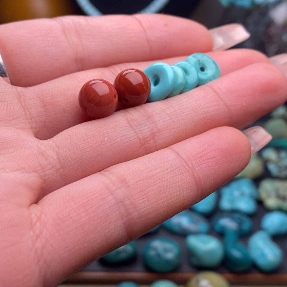 Y***g南红玛瑙未镶嵌珠宝奇石