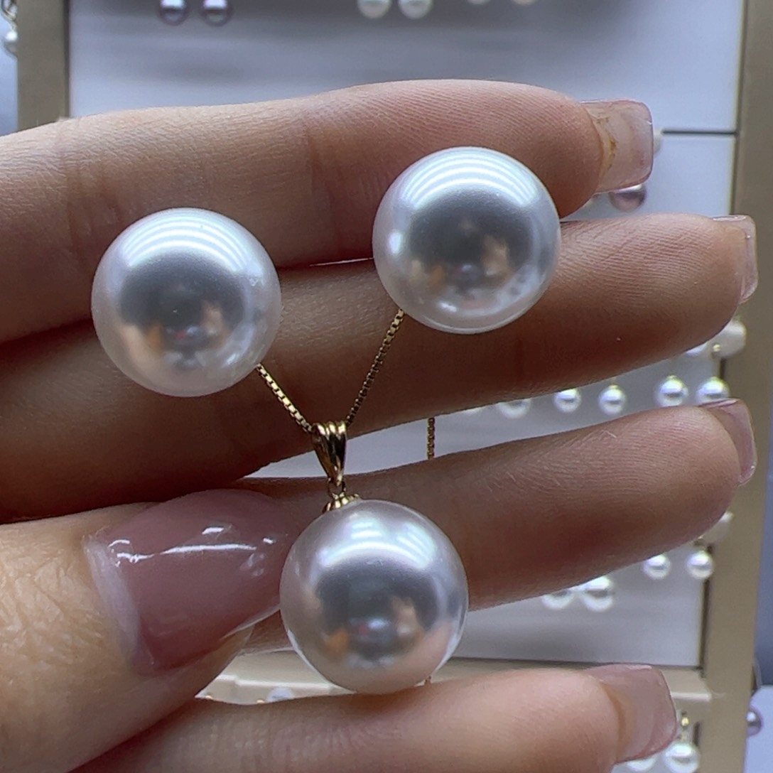 淡水珍珠吊坠(赠链)18K金镶嵌