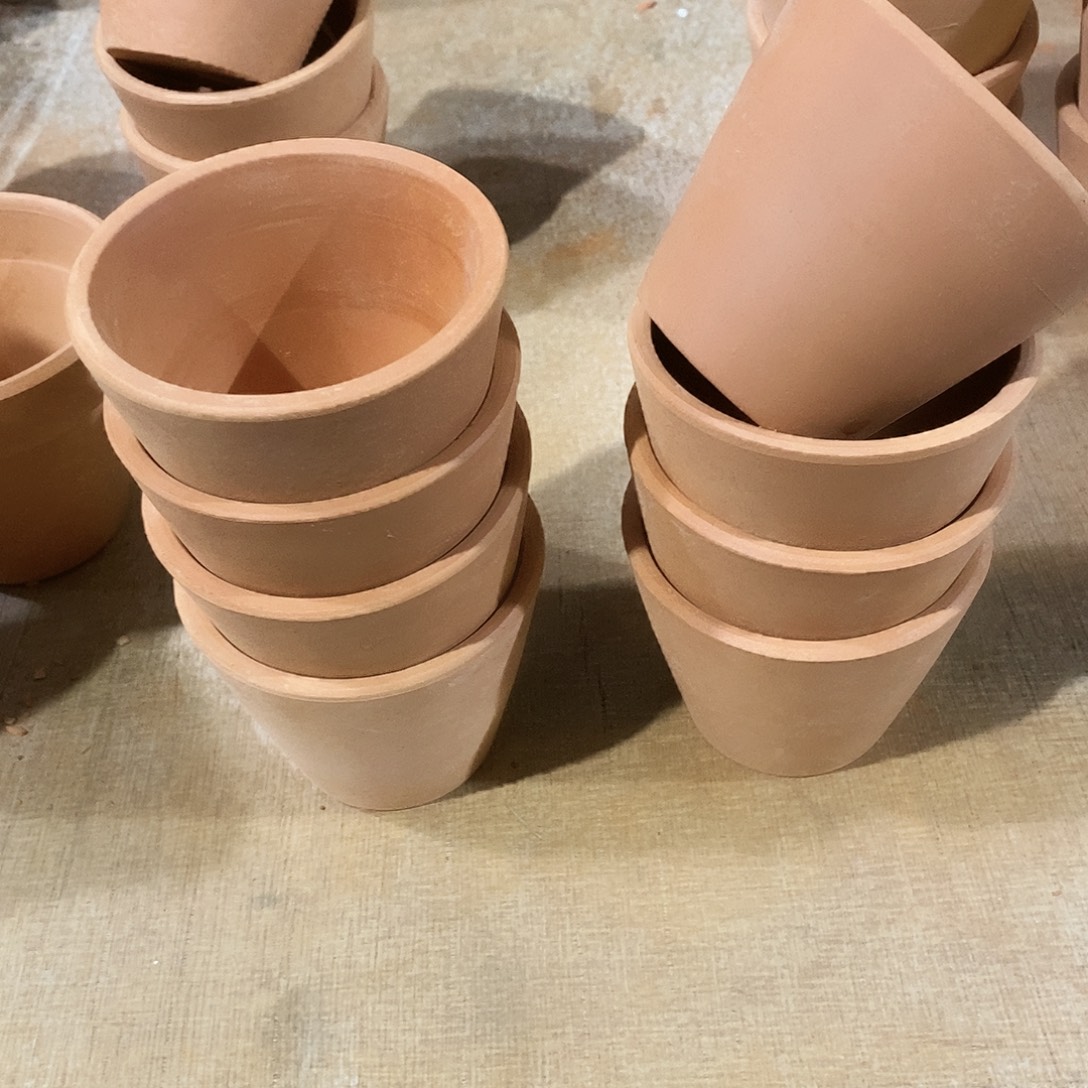 瑕疵红陶7.5×6-8      