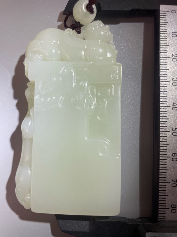 和田玉白玉貔貅无事牌