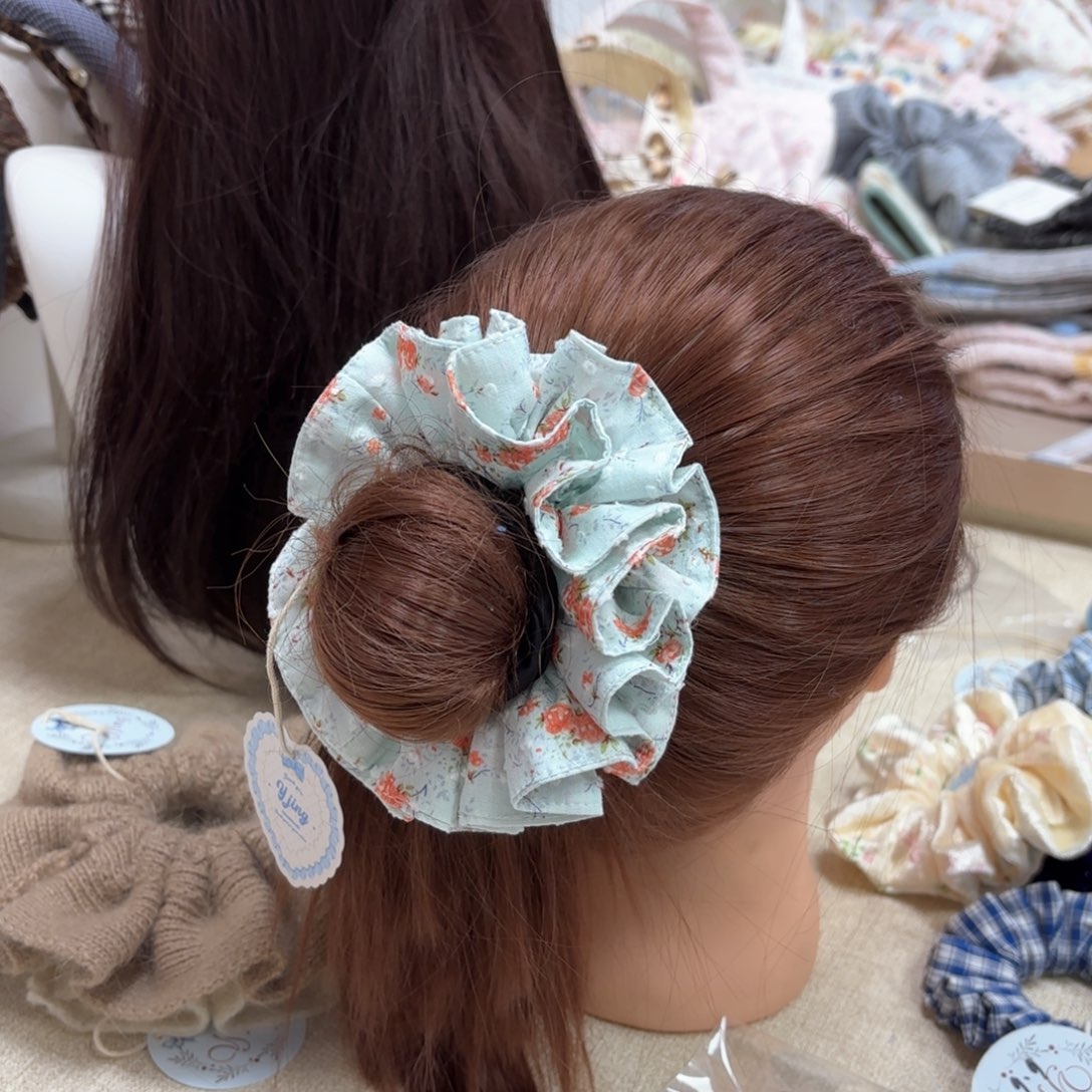 布艺非金属蛮腰款