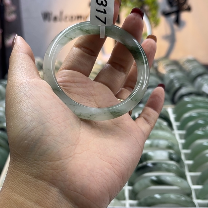 未镶嵌手镯石英质玉3317