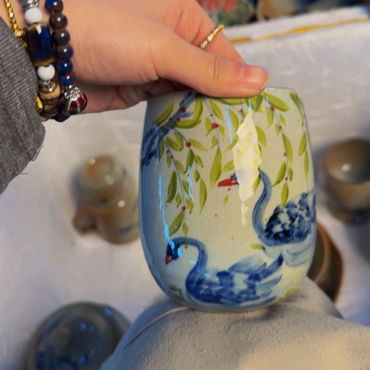 瓷片手工手绘陶瓷细微不一样