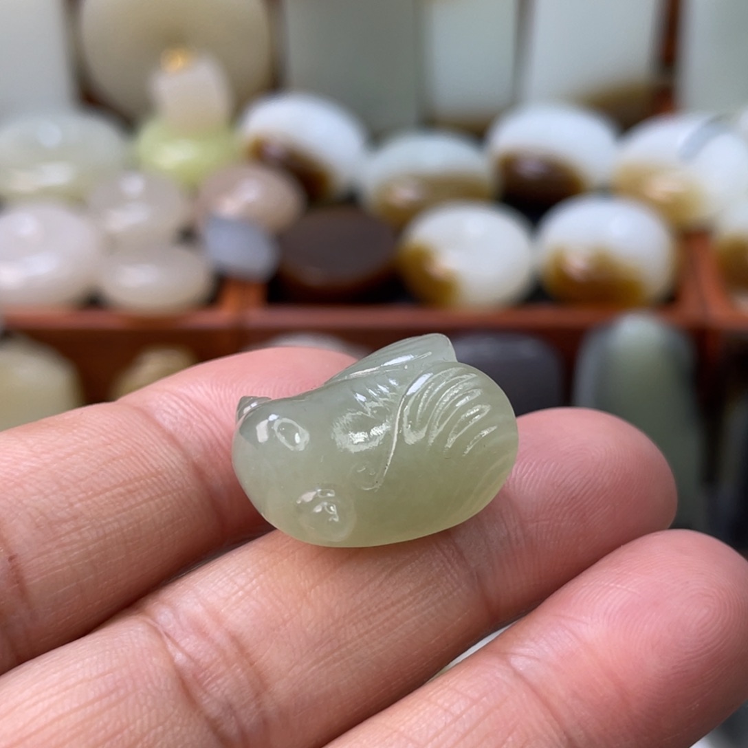 和田玉颈饰未镶嵌