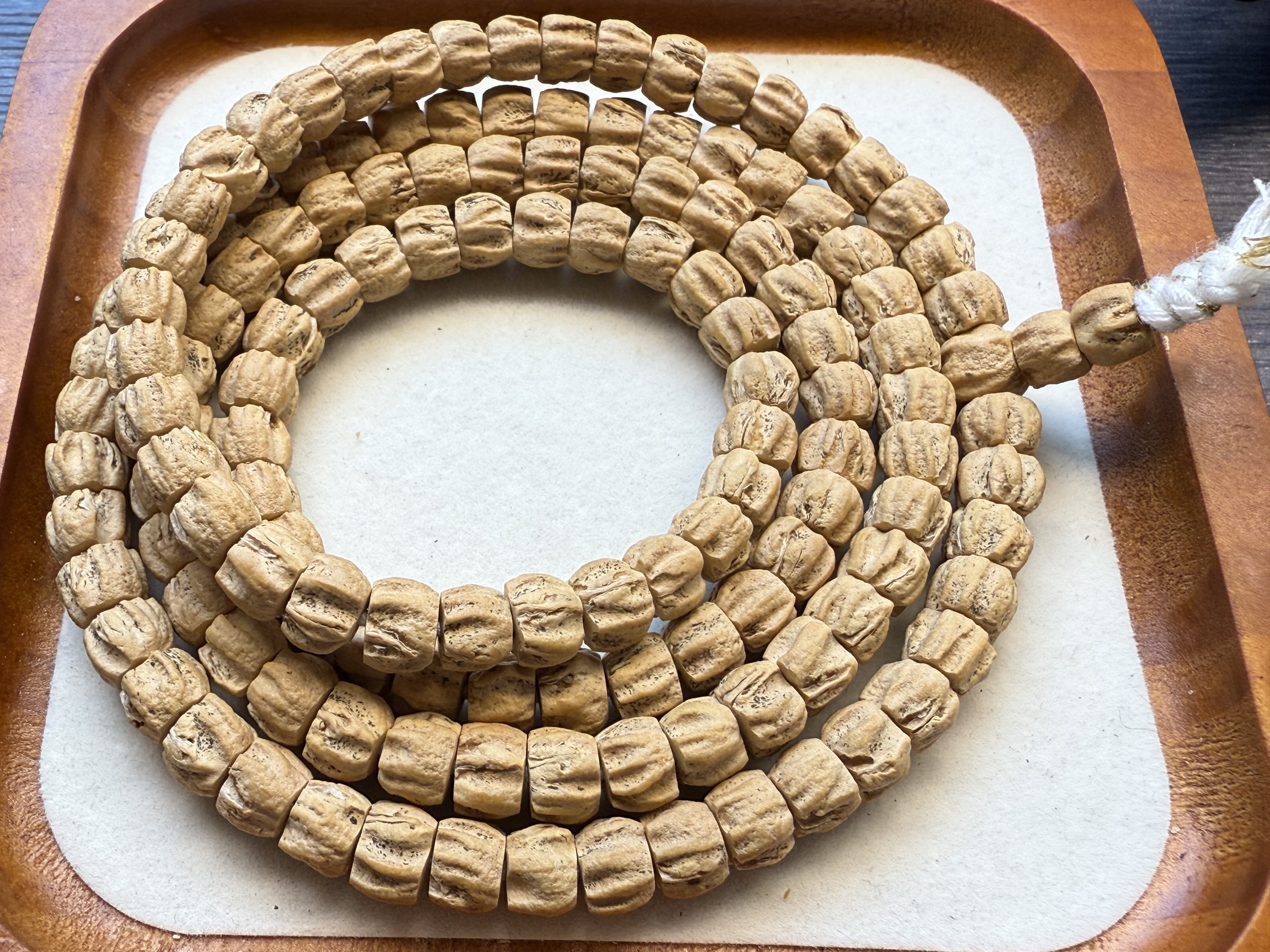 （玉骨）大尺寸热振油皮1:1直切方块百香籽