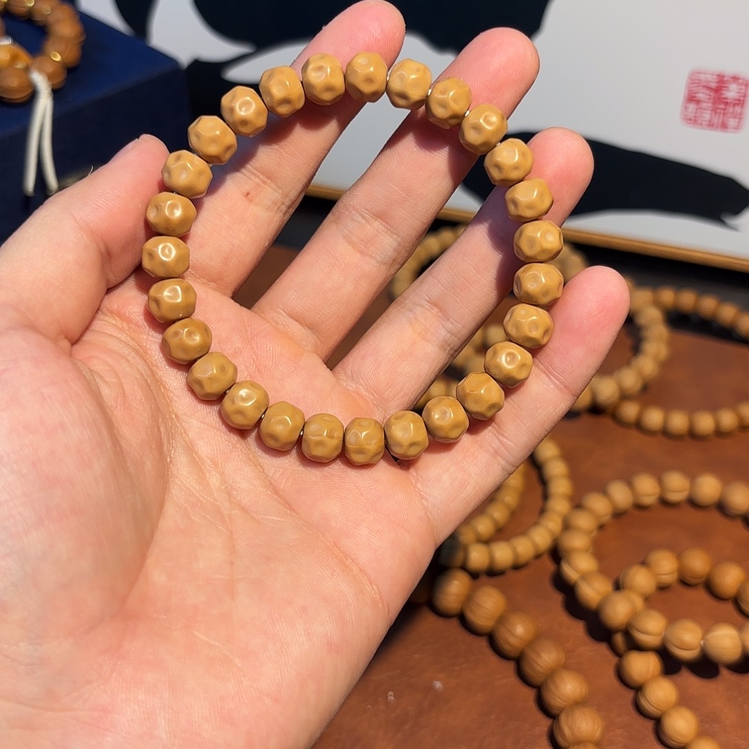 辣***辣猴头核桃吊坠奶酪