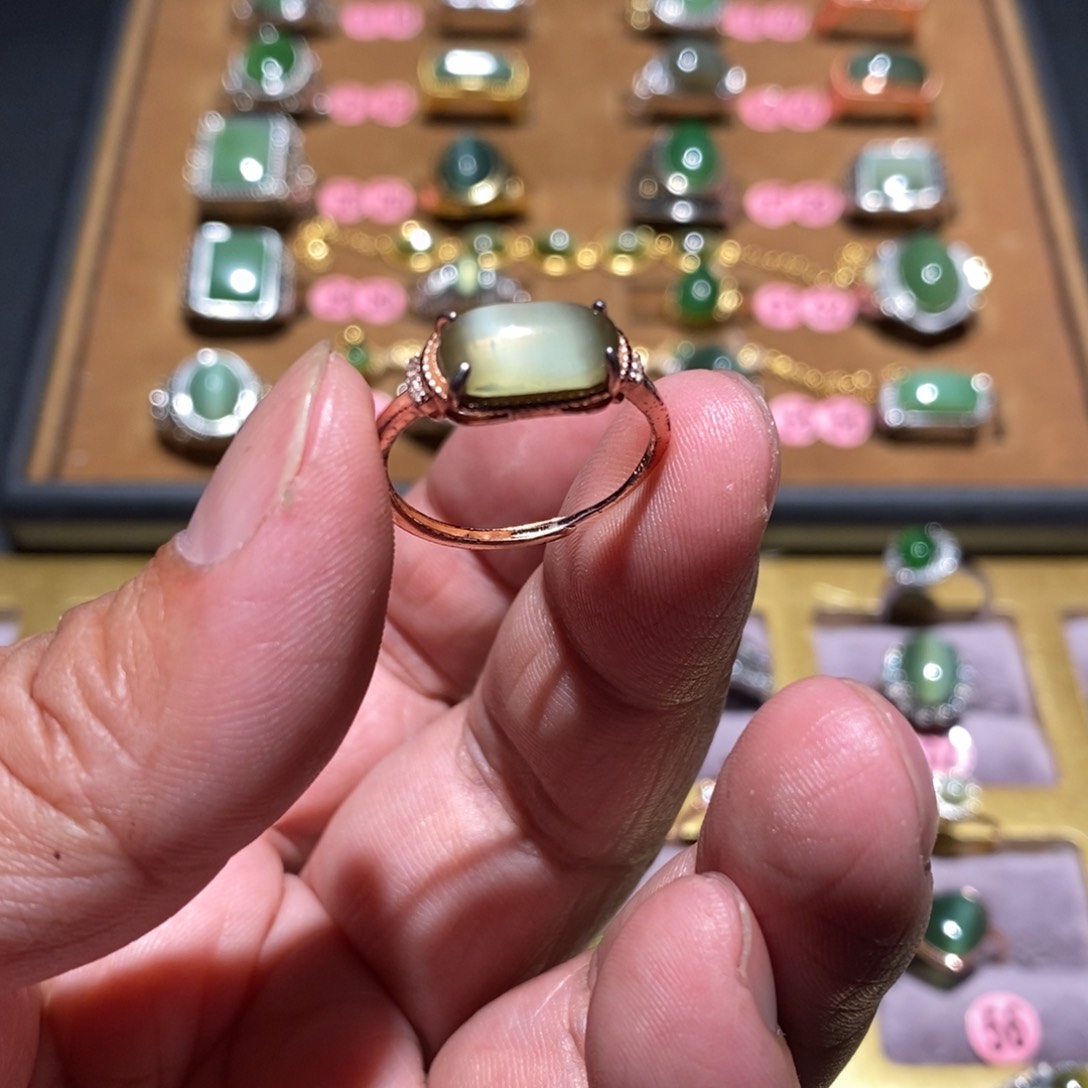 和田玉（碧玉）戒指未镶嵌