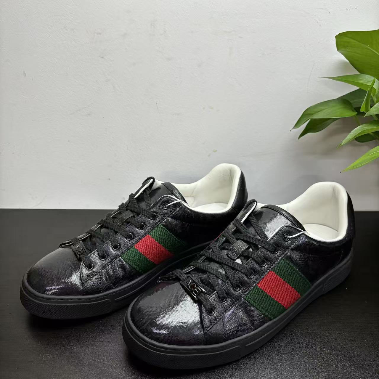 95新 GUCCI/古驰 40.5欧码暗纹老花ACE古驰板鞋时尚/百搭