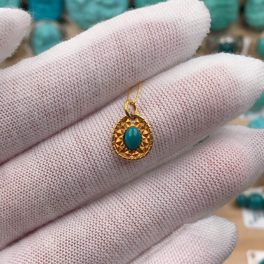 绿松石配饰18K金镶嵌