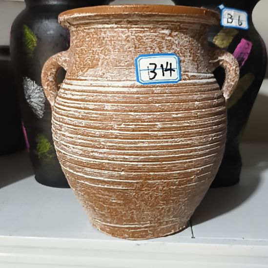 B14口径15高度22底部有孔