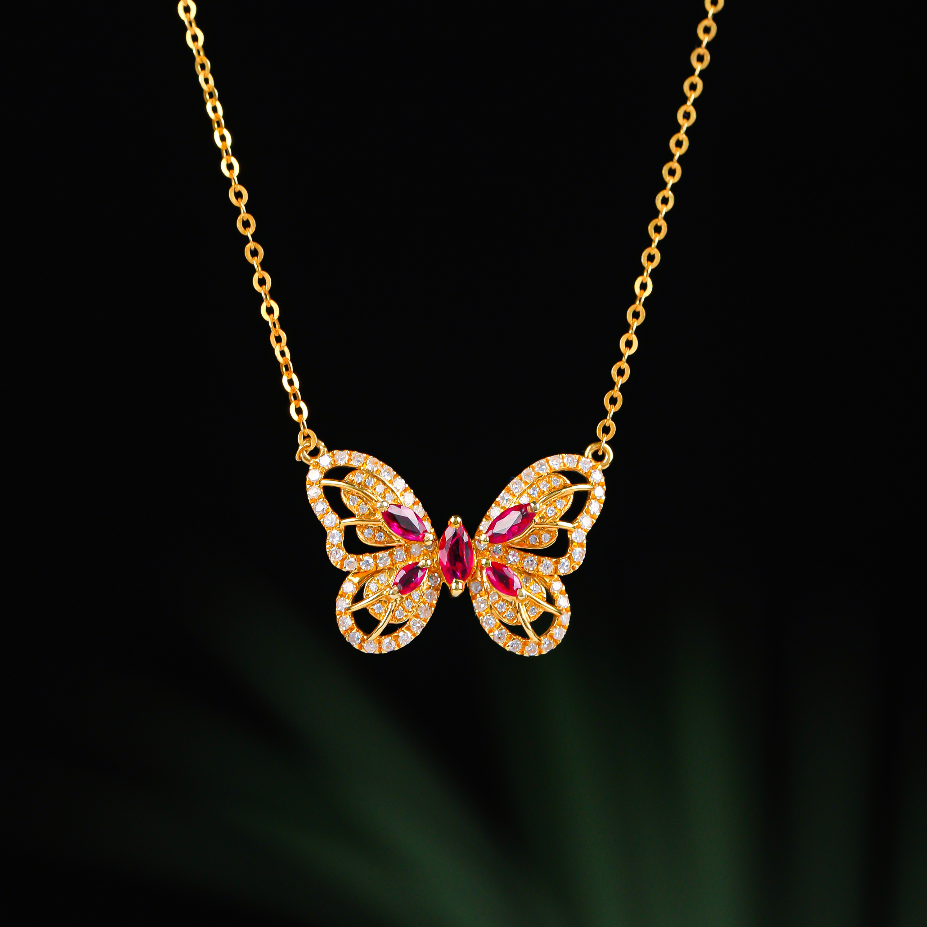 【红娘子】18K金镶嵌红宝石蝴蝶套链HNZ4933