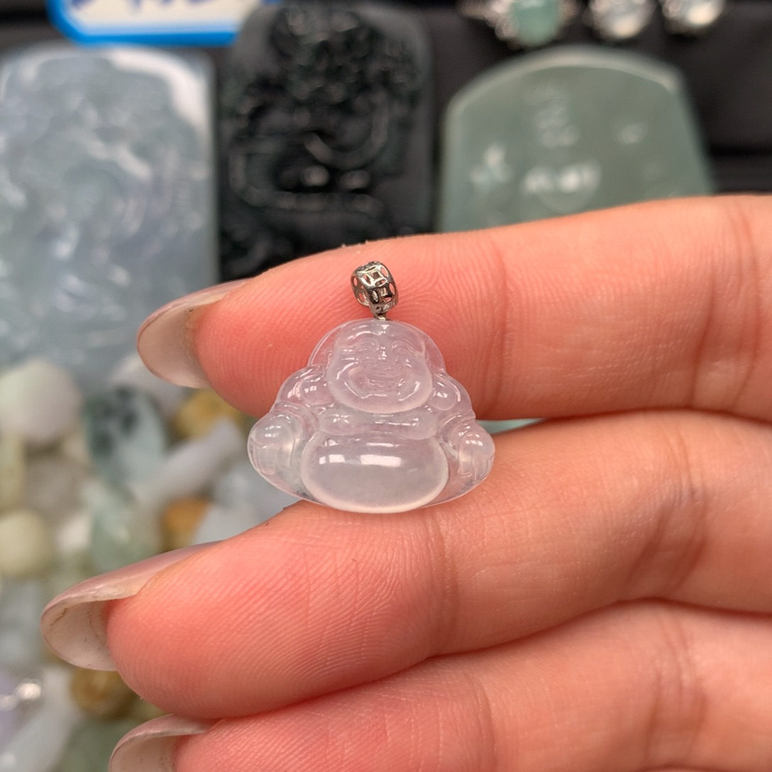 翡翠18K金镶嵌颈饰佛公