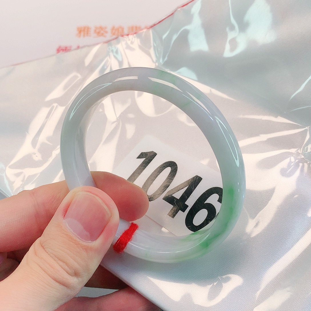 翡翠手镯未镶嵌翡翠手镯1046