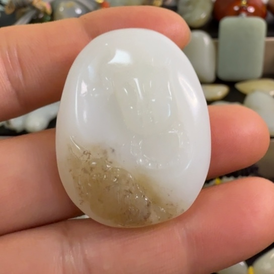 和田玉（糖玉）未镶嵌颈饰