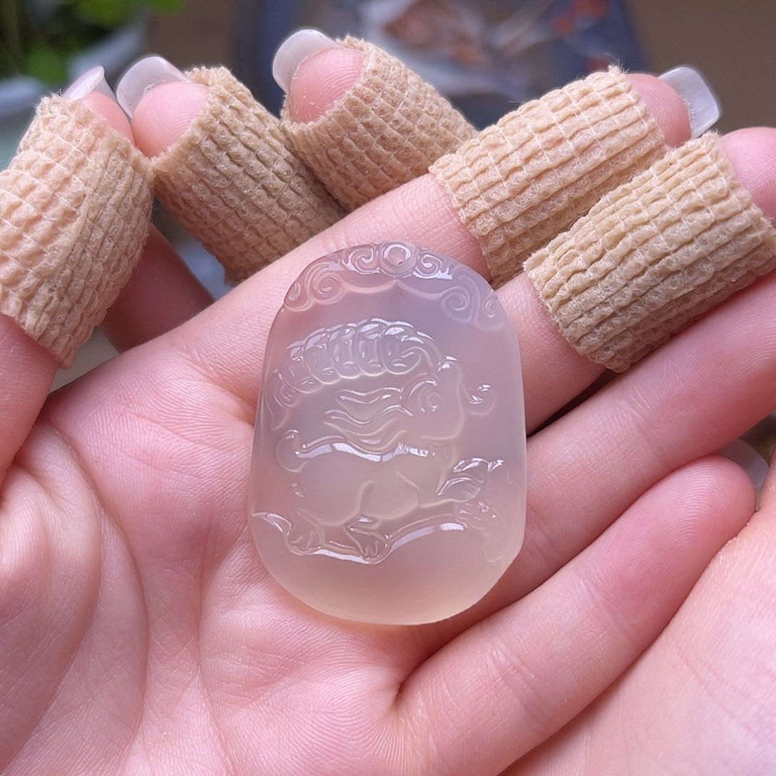 玛瑙/玉髓未镶嵌挂件