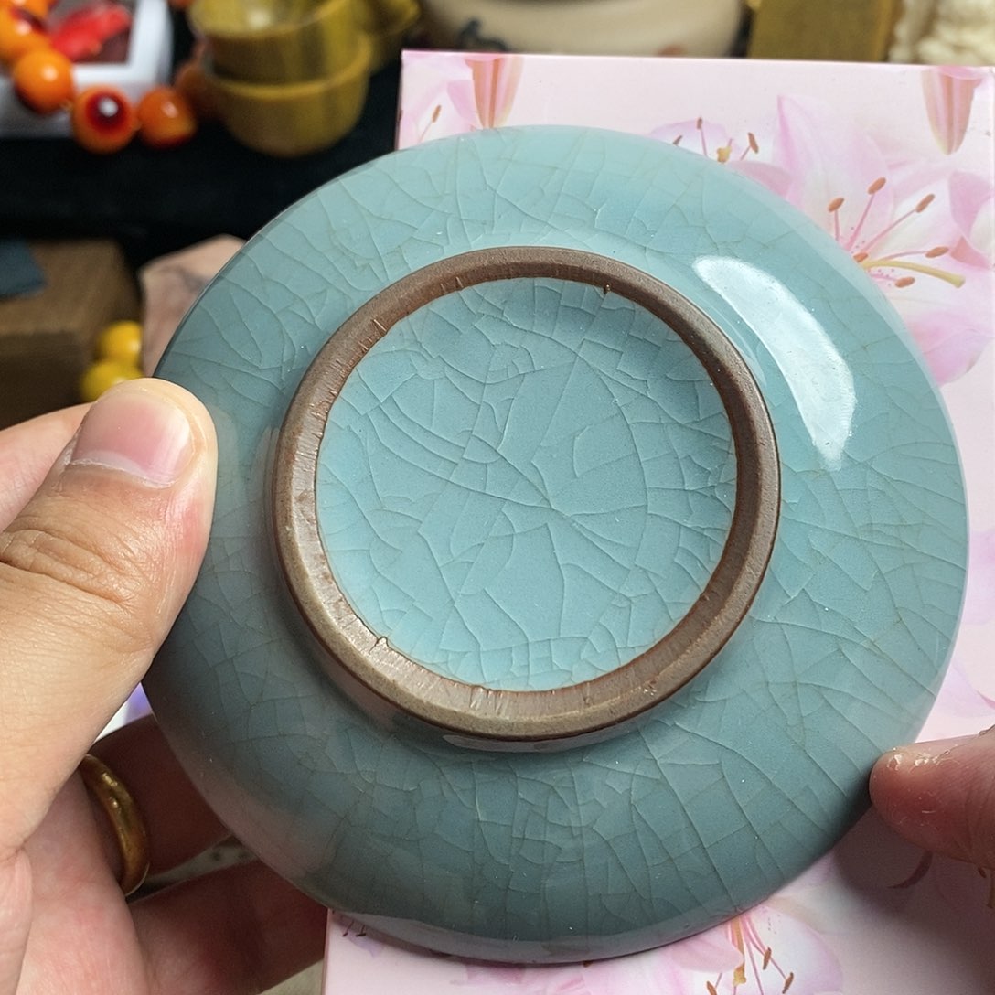 碟瓷器制作工艺精湛