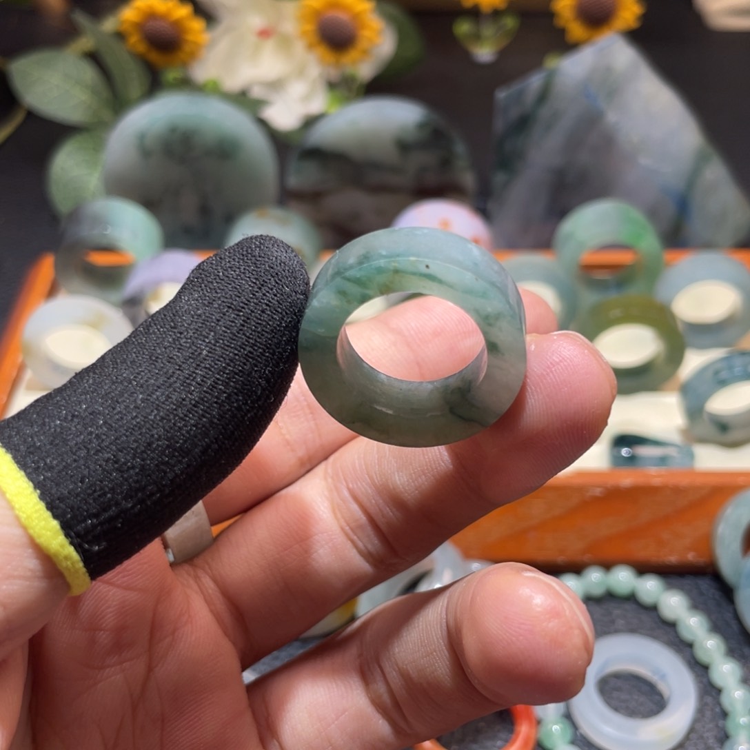 定制翡翠未镶嵌天然翡翠