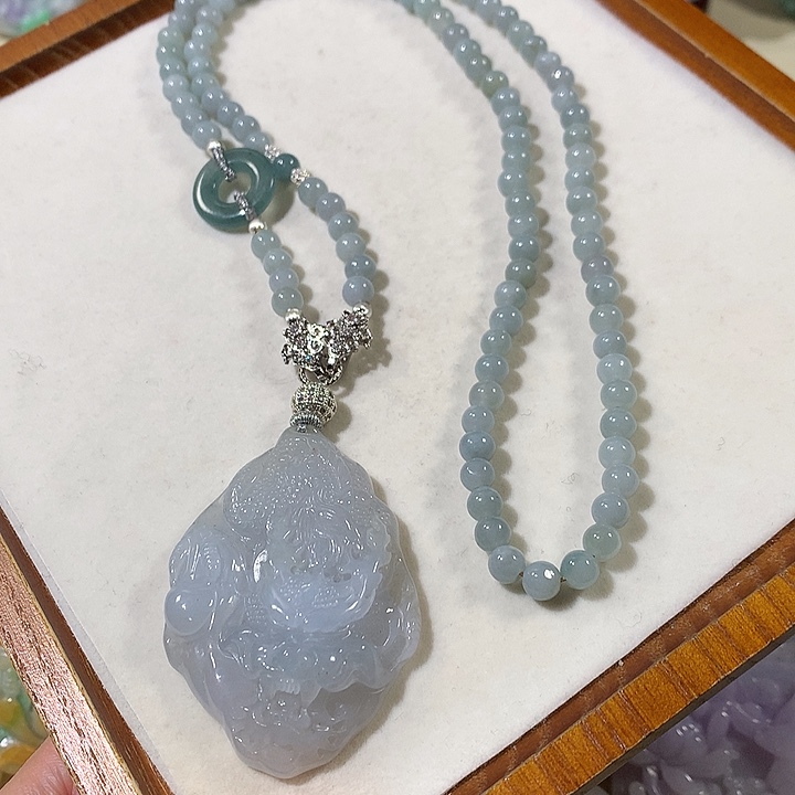 翡翠未镶嵌颈饰翡翠吊坠